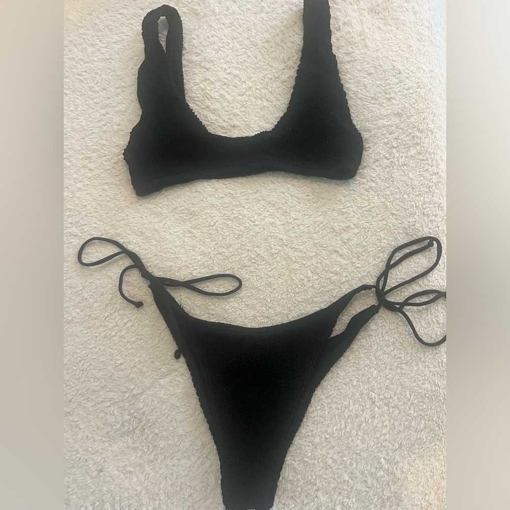 bond-eye bikini